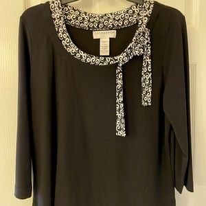 Black and white knit blouse